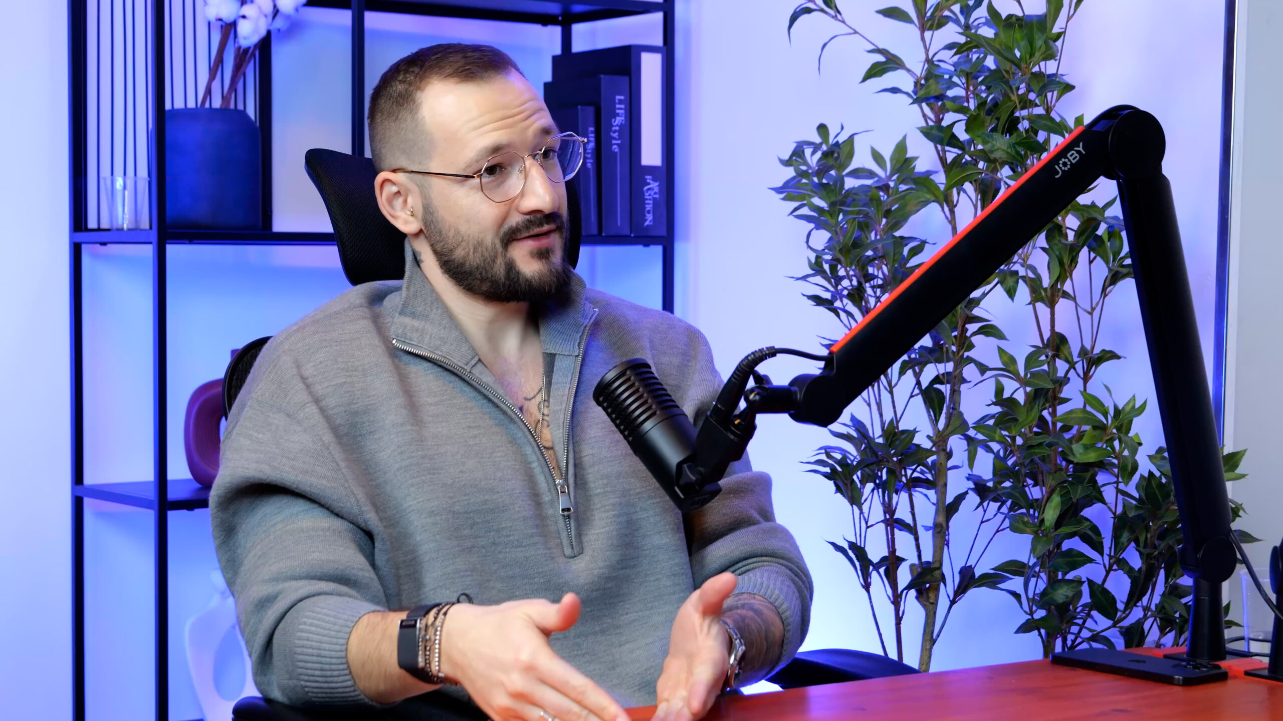 P1047200.00_11_40_02.Still003